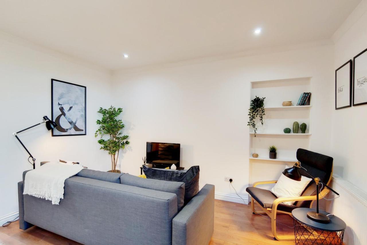 Welcomestay Tooting Broadway 3 Bedroom * Londra