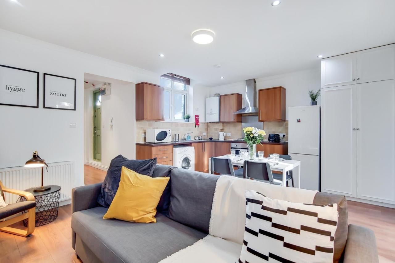 Welcomestay Tooting Broadway 3 Bedroom * Londra